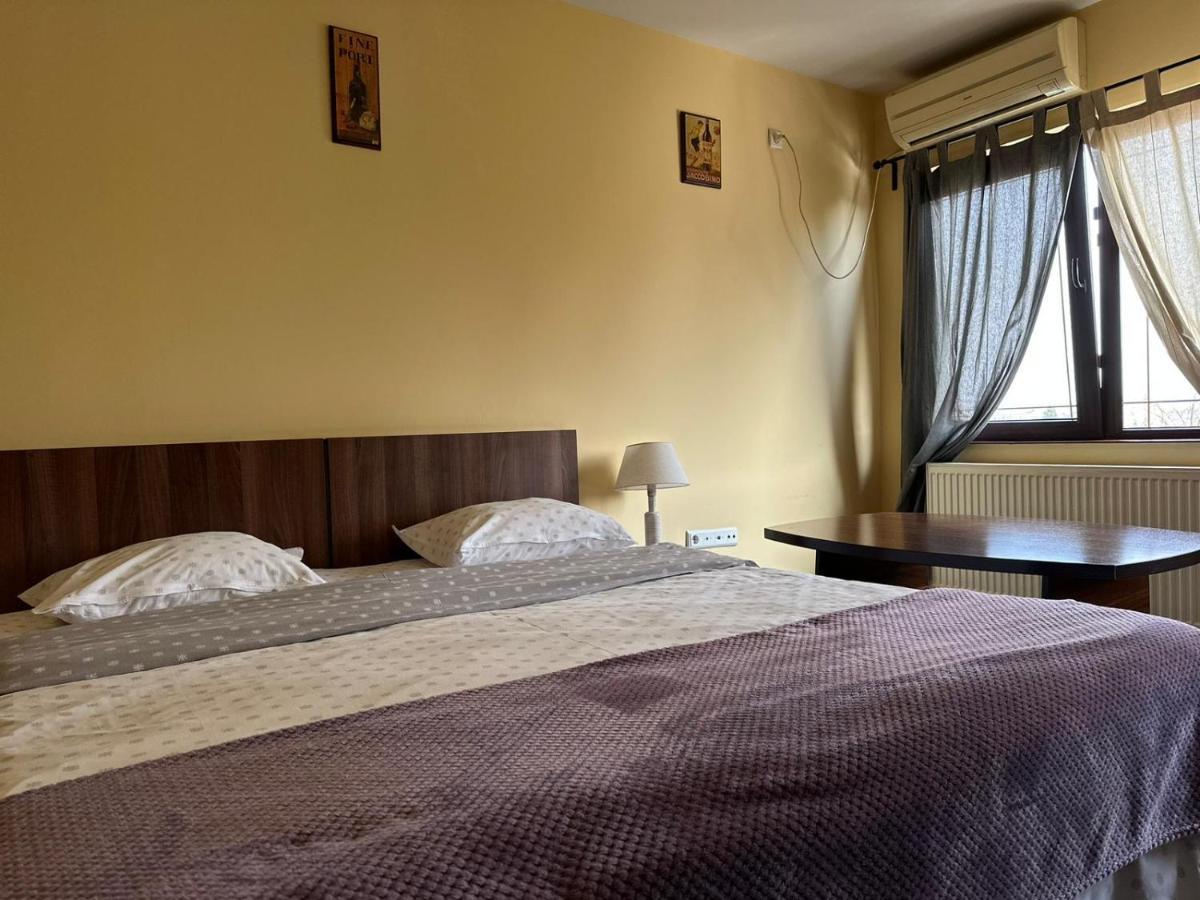 La O Barfa Apartman Ploieşti Kültér fotó