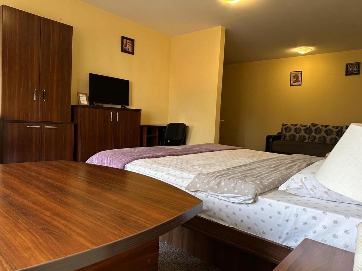 La O Barfa Apartman Ploieşti Kültér fotó